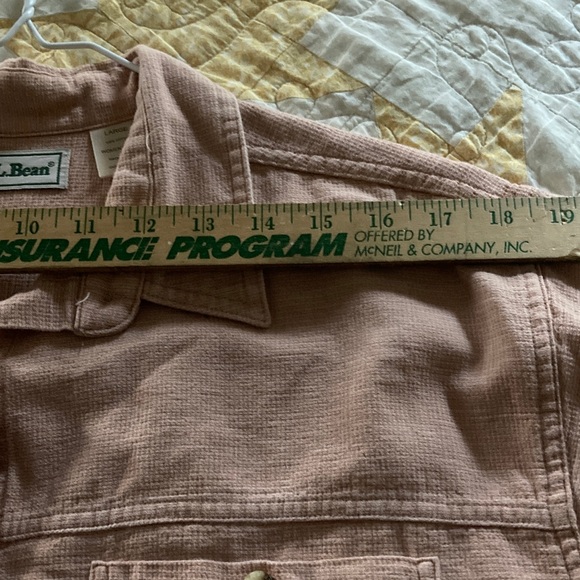 L.L. Bean womens 100% cotton short sleeve button down shirt Made in USA Large - Picture 6 of 8